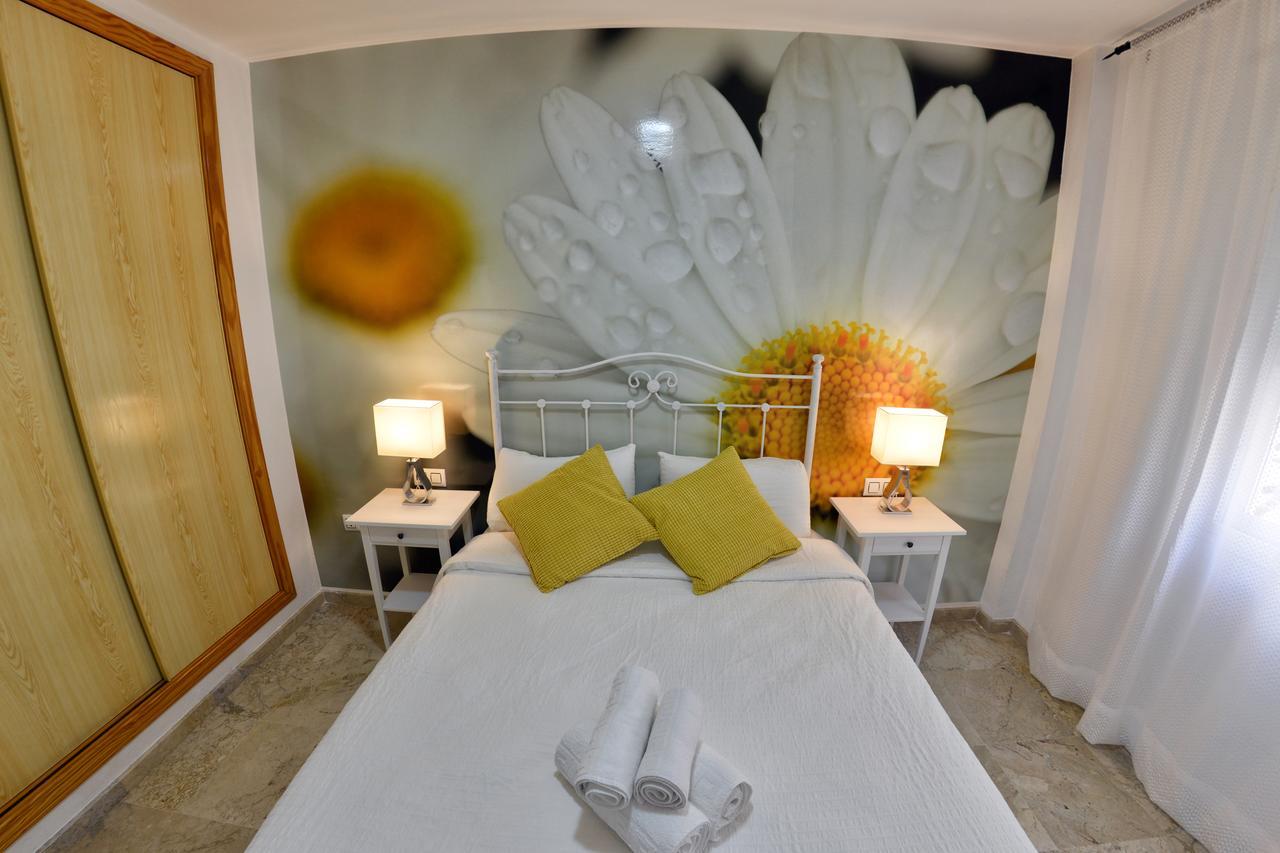 Wonderstays Apartamentos Vela Málaga Exteriör bild